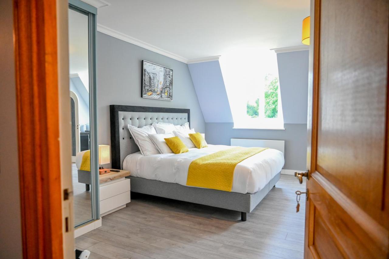 La Fontaine Dort Bed & Breakfast Tessy-sur-Vire ภายนอก รูปภาพ