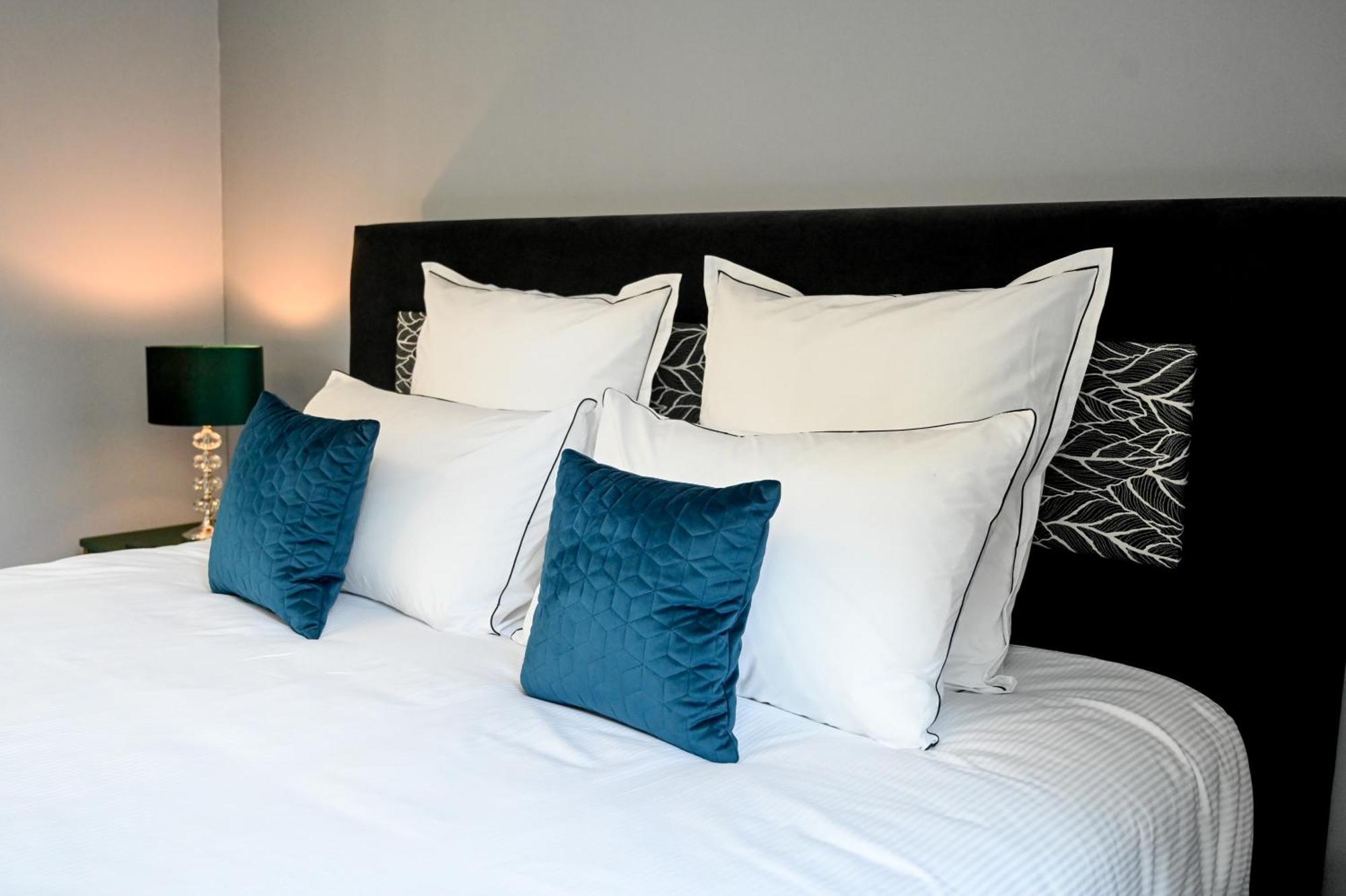 La Fontaine Dort Bed & Breakfast Tessy-sur-Vire ภายนอก รูปภาพ